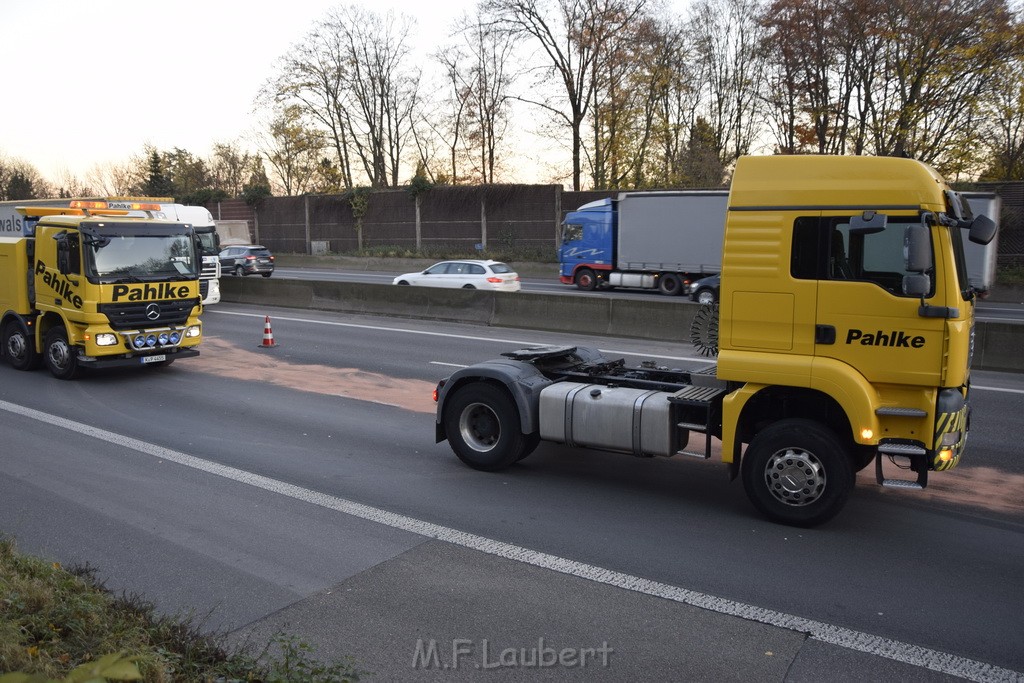 VU LKW A 4 Rich Aachen hinter Rodenkirchener Bruecke P03.JPG - Miklos Laubert